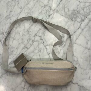 Therabody Polaris United Cream Belt Bag NWT